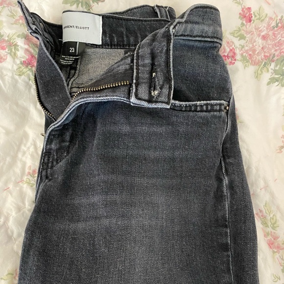 Current Elliot Jeans - Picture 1 of 2